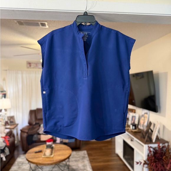 Figs Rafaela Oversized Scrub Top - Picture 5 of 6